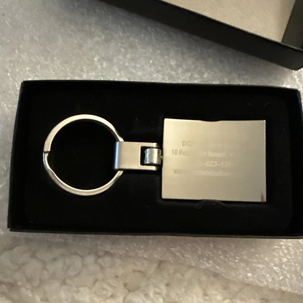 New Honda Keychain Key Ring Holder logo. DCH HONDA OF NANUET NEW YORK